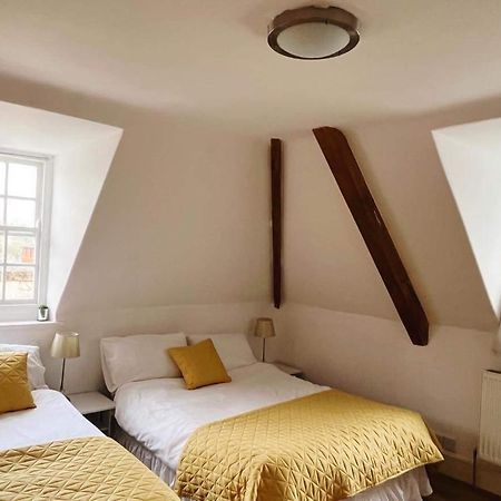 4 Bed Loft Apartment Overlooking Historic Town Trowbridge Kültér fotó