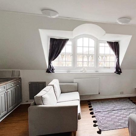 4 Bed Loft Apartment Overlooking Historic Town Trowbridge Kültér fotó