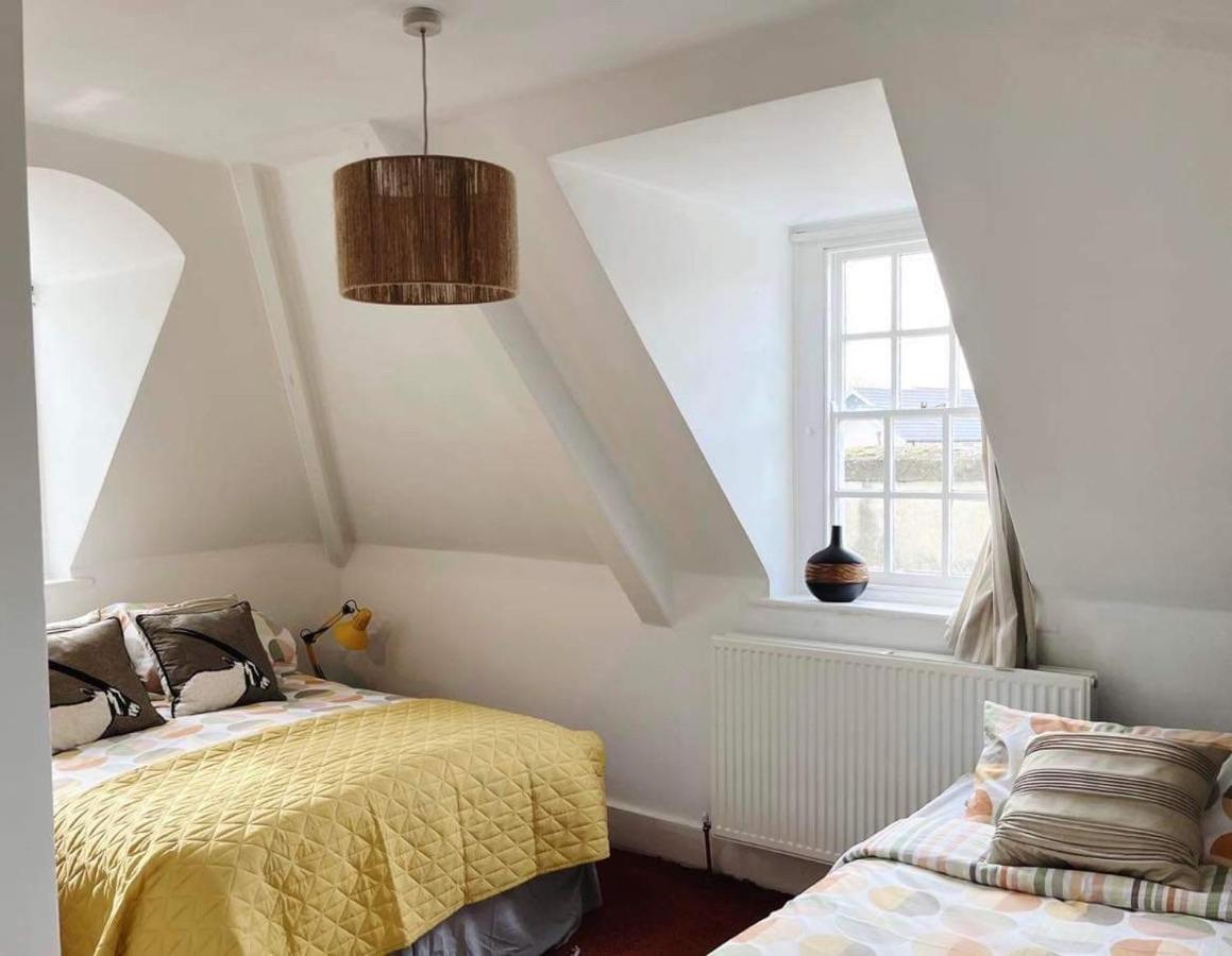 4 Bed Loft Apartment Overlooking Historic Town Trowbridge Kültér fotó